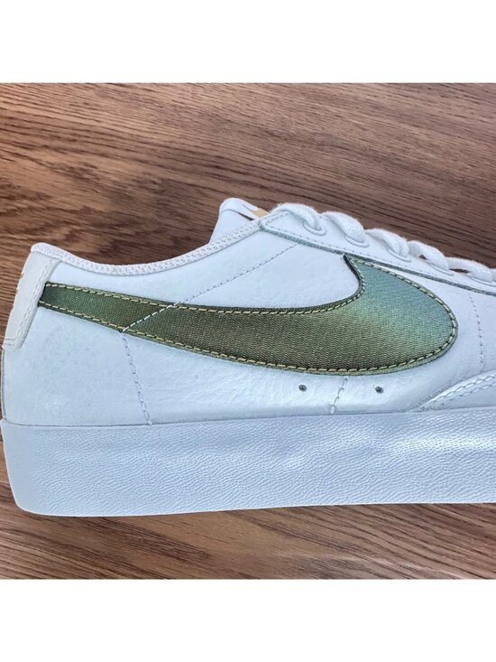 ⭐Nike Blazer Low Premium Sz 10 Mens Shoes White Metallic Gold Sneaker BQ7460-101 main image 6
